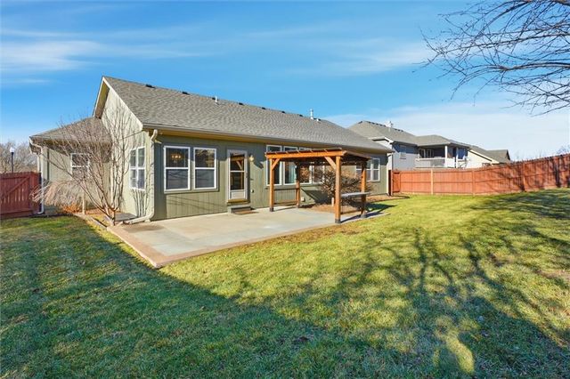 907 Englewood Drive, Kearney, MO 64060