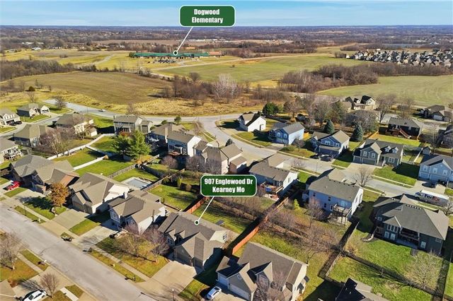 907 Englewood Drive, Kearney, MO 64060