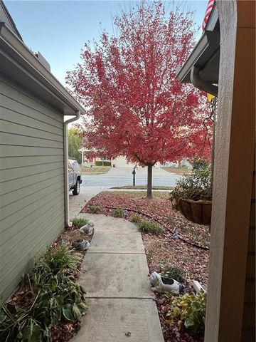 907 Englewood Drive, Kearney, MO 64060