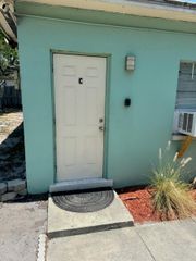 1235 22ND AVENUE S C, St Petersburg, FL 33705