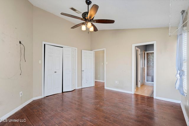 1112 S Atterbury Circle, Southaven, MS 38671