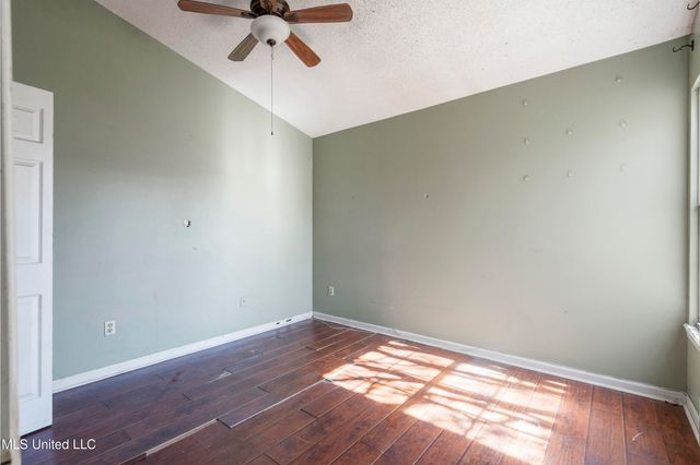 1112 S Atterbury Circle, Southaven, MS 38671