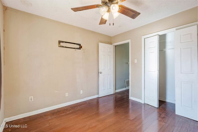 1112 S Atterbury Circle, Southaven, MS 38671