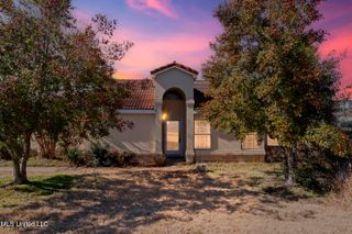 1112 S Atterbury Circle, Southaven, MS 38671