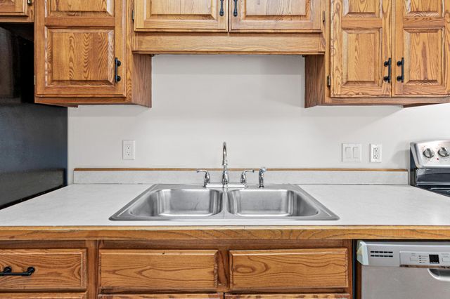 11177 Edgewood Circle N, Champlin, MN 55316