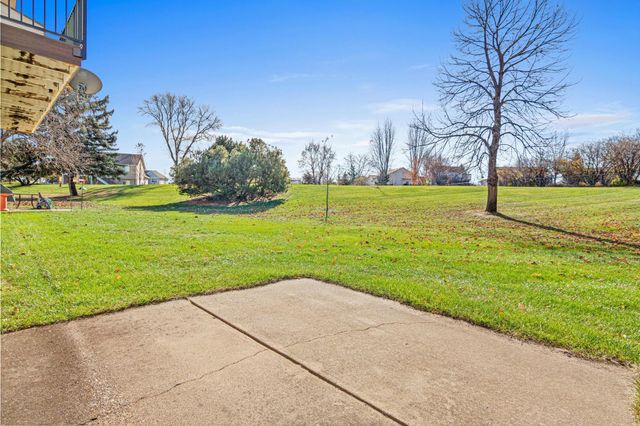 11177 Edgewood Circle N, Champlin, MN 55316