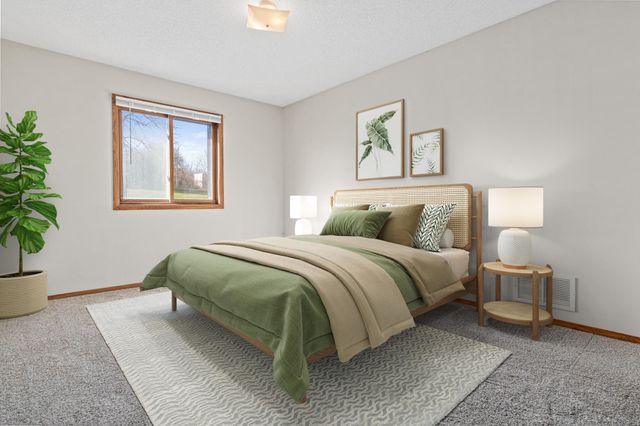 11177 Edgewood Circle N, Champlin, MN 55316