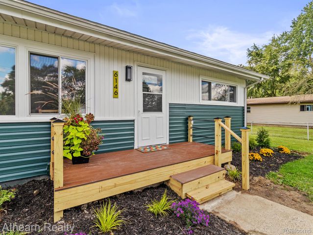 6146 Sun Valley Drive, Grand Blanc Charter Township, MI 48439