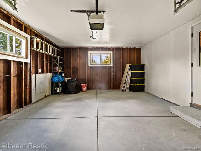 6146 Sun Valley Drive, Grand Blanc Charter Township, MI 48439