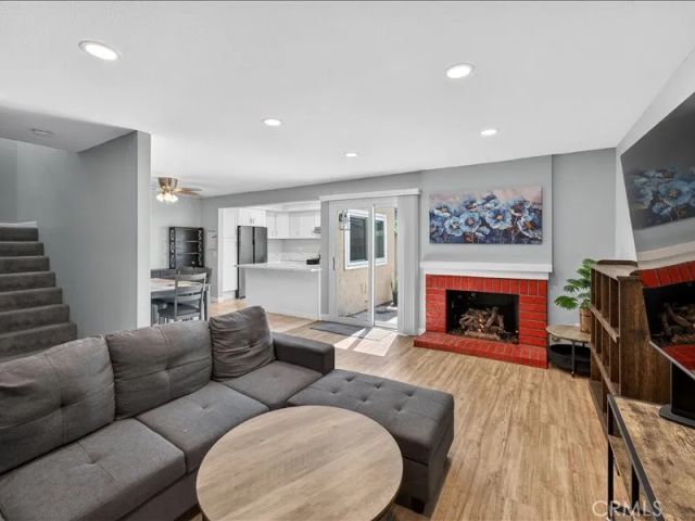 5442 Villa 4, Cypress, CA 90630