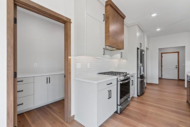 1650 SWEETBRIAR WAY, Green Bay, WI 54311