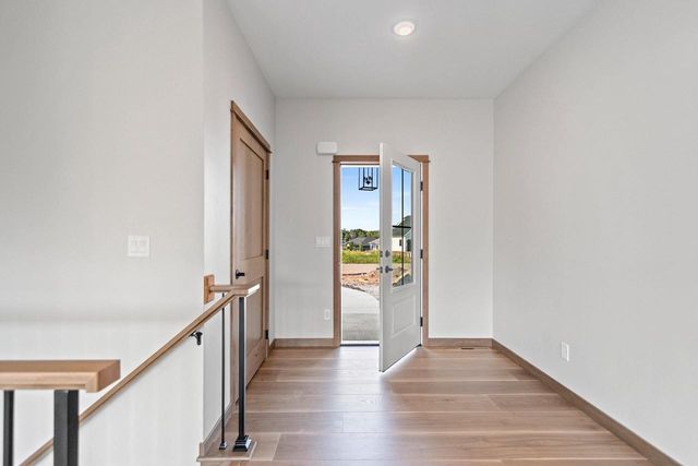 1650 SWEETBRIAR WAY, Green Bay, WI 54311