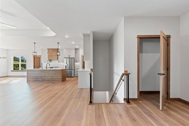 1650 SWEETBRIAR WAY, Green Bay, WI 54311