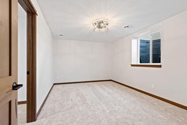 1650 SWEETBRIAR WAY, Green Bay, WI 54311