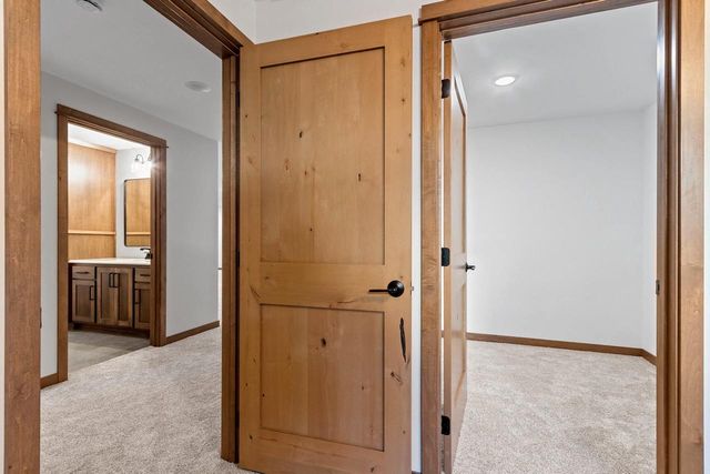 1650 SWEETBRIAR WAY, Green Bay, WI 54311