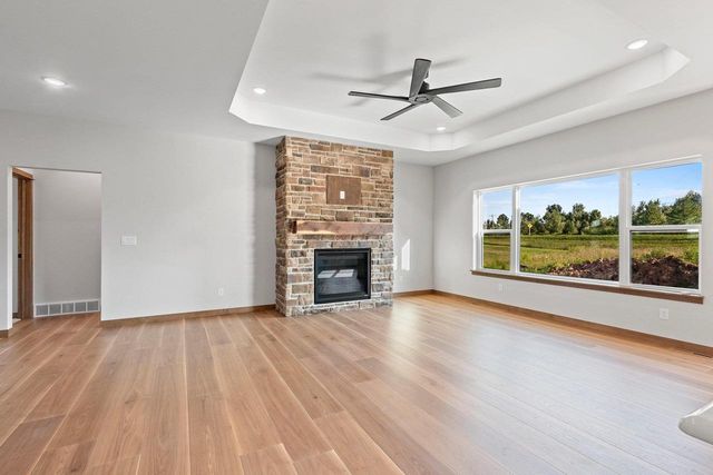 1650 SWEETBRIAR WAY, Green Bay, WI 54311