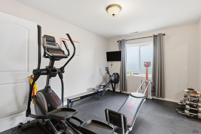 2336 SMITH AVE, Rapid City, SD 57701