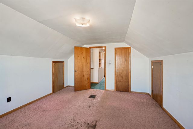 139 21st Street SW, Cedar Rapids, IA 52404