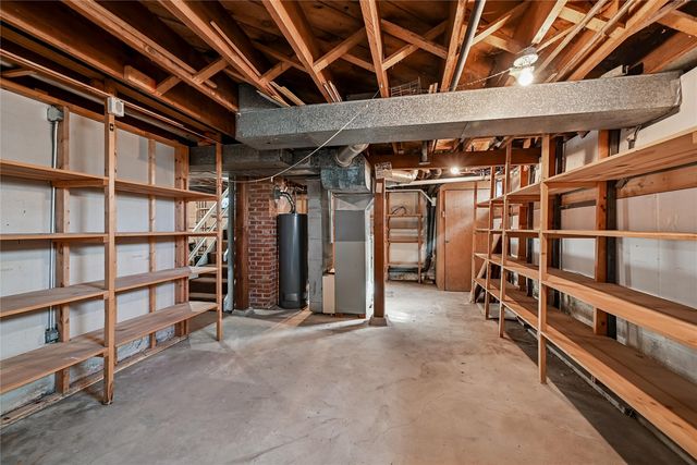 139 21st Street SW, Cedar Rapids, IA 52404