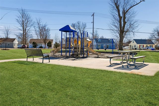 139 21st Street SW, Cedar Rapids, IA 52404