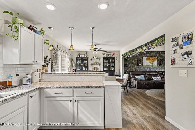 608 Muirfield Drive, Eaton Rapids, MI 48827