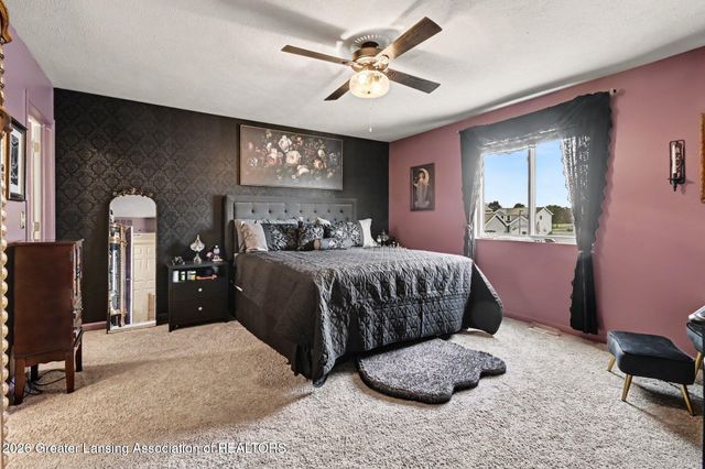 608 Muirfield Drive, Eaton Rapids, MI 48827