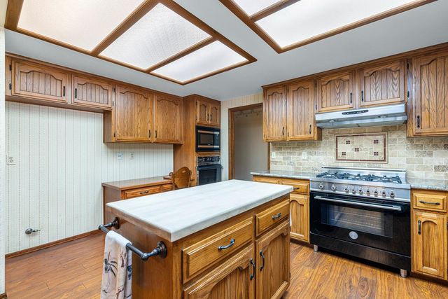 255 E Shepherd Avenue, Fresno, CA 93720