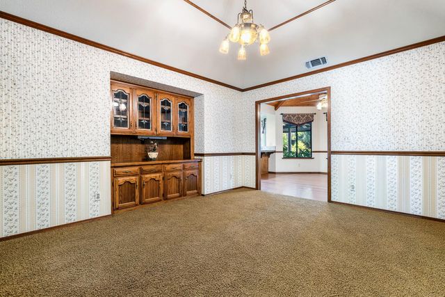255 E Shepherd Avenue, Fresno, CA 93720