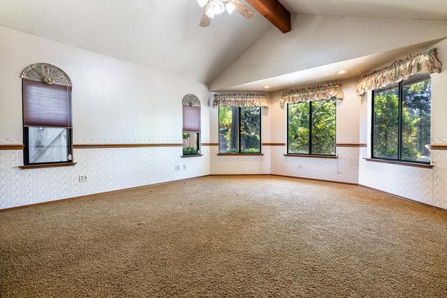 255 E Shepherd Avenue, Fresno, CA 93720