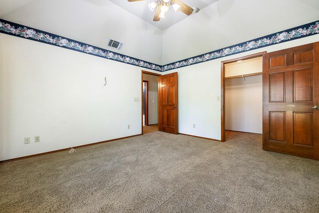 255 E Shepherd Avenue, Fresno, CA 93720