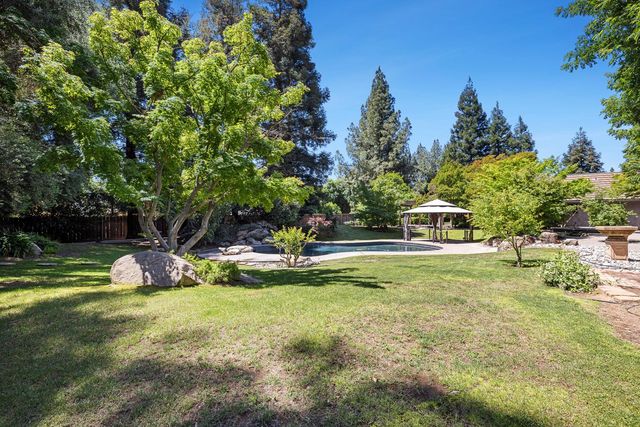 255 E Shepherd Avenue, Fresno, CA 93720
