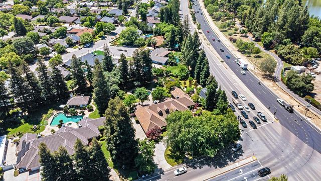 255 E Shepherd Avenue, Fresno, CA 93720