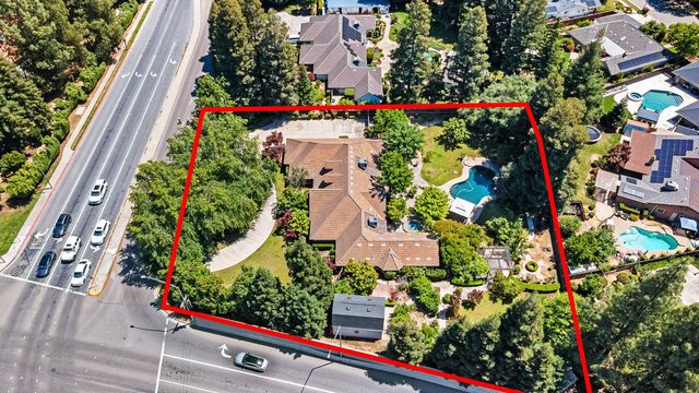 255 E Shepherd Avenue, Fresno, CA 93720