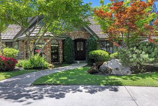 255 E Shepherd Avenue, Fresno, CA 93720