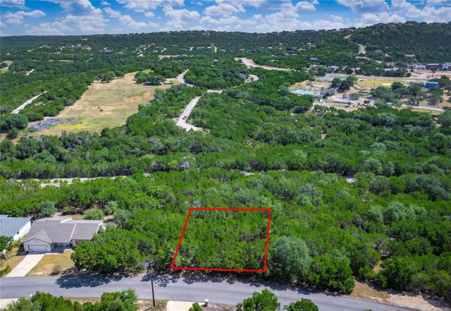 8001 Flintlock CIR, Lago Vista, TX 78645