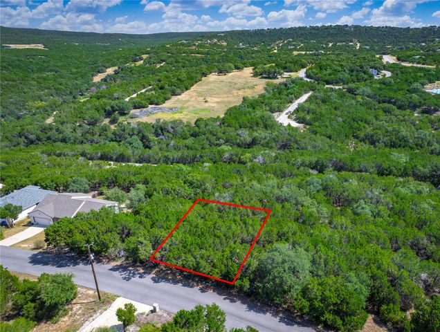 8001 Flintlock CIR, Lago Vista, TX 78645