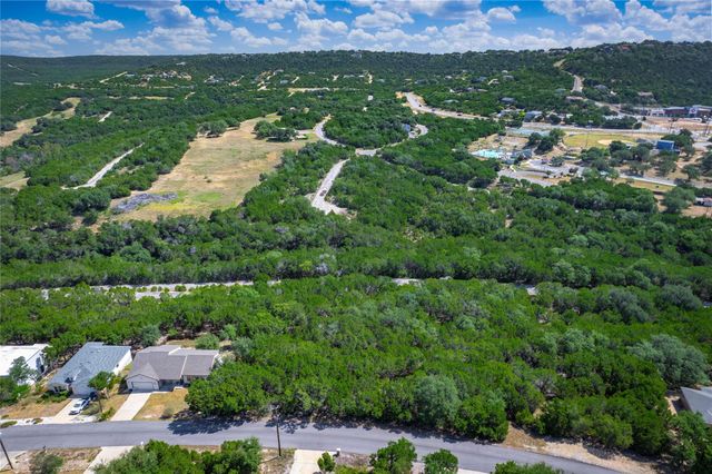 8001 Flintlock CIR, Lago Vista, TX 78645