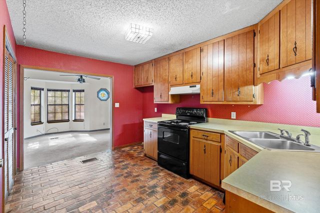 410 Frederick Avenue, Fairhope, AL 36532