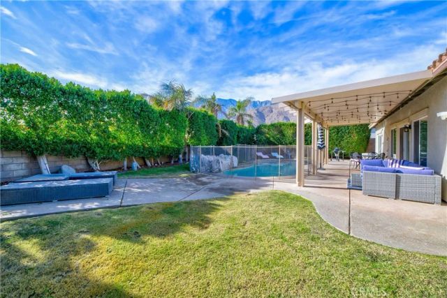 975 Alta Cresta, Palm Springs, CA 92262
