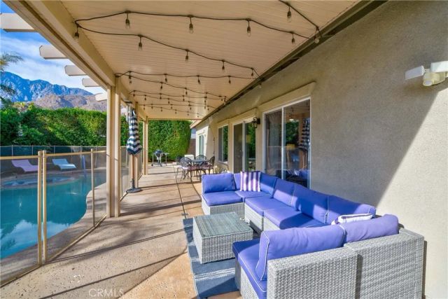 975 Alta Cresta, Palm Springs, CA 92262
