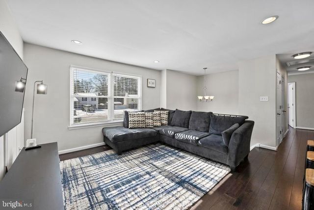 7504 TWINING CT, Hyattsville, MD 20785