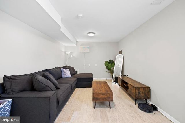 7504 TWINING CT, Hyattsville, MD 20785