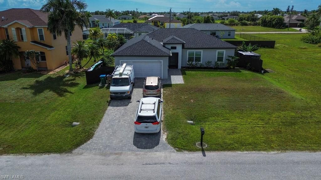 Image 1 of property listing at 2750 NW 4th TER, Cape Coral, FL 33993