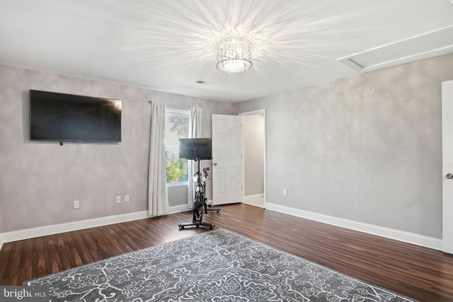 339 BEACH AVE, Pasadena, MD 21122