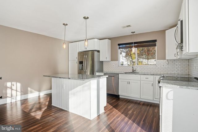 339 BEACH AVE, Pasadena, MD 21122