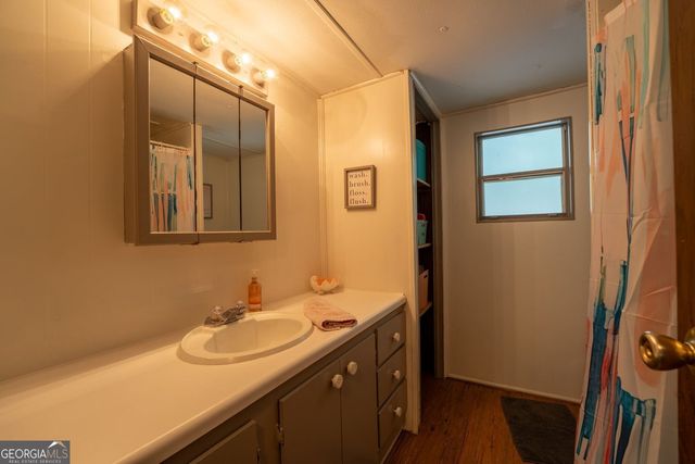 5525 Mount Shores Circle, Gainesville, GA 30506
