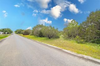 3523 Oak Hill Drive, Granbury, TX 76048