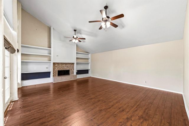 4330 Shady Springs Drive, Seabrook, TX 77586
