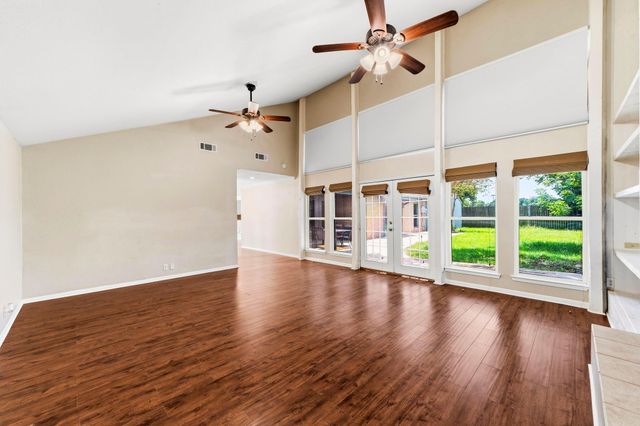 4330 Shady Springs Drive, Seabrook, TX 77586