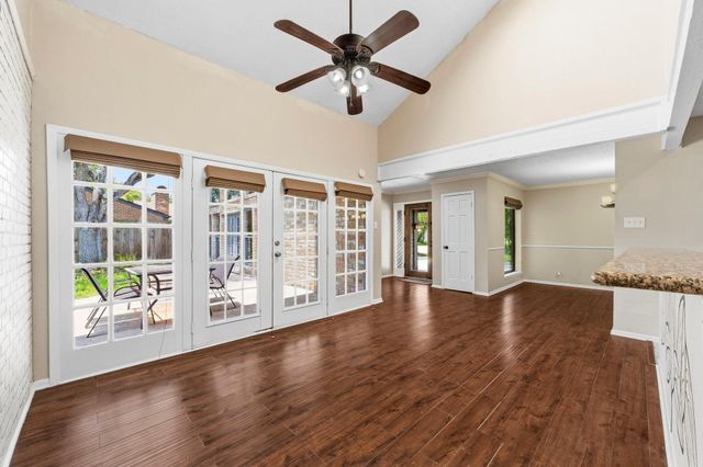4330 Shady Springs Drive, Seabrook, TX 77586